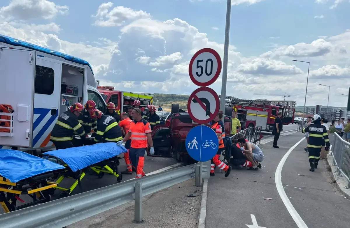 Accident grav lângă Băile Felix: Patru răniți, inclusiv un copil, după o coliziune violentă