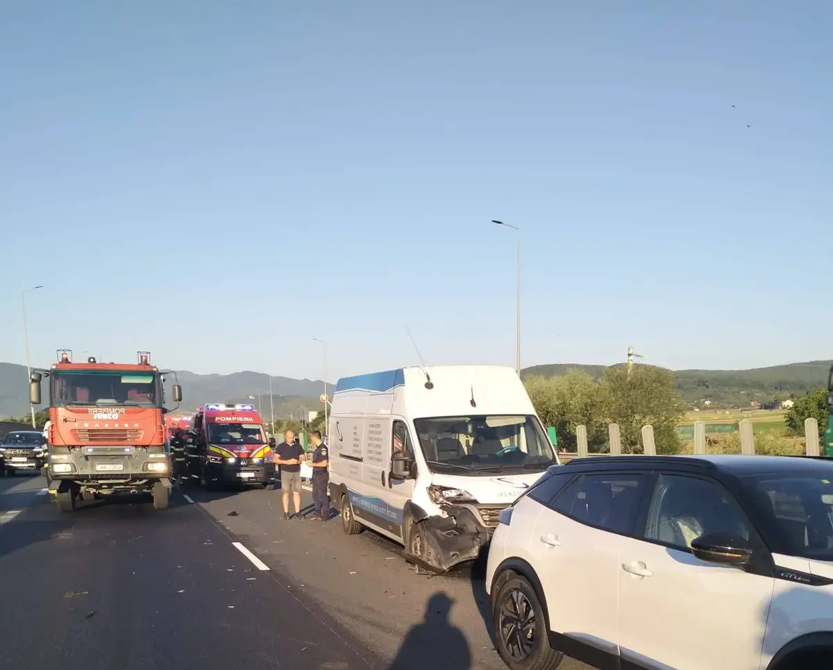 Accident în lanț pe A1 lângă Sibiu: Patru răniți și trafic blocat