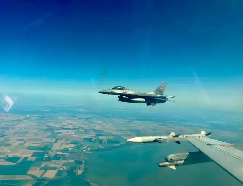 Alertă RO-Alert în Tulcea: F-16 au decolat după detectarea unor ținte aeriene