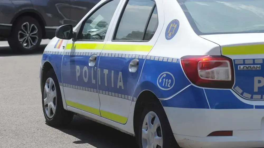 Bărbat arestat pentru șantaj: cerea 80.000 euro și un post pentru fiul său.