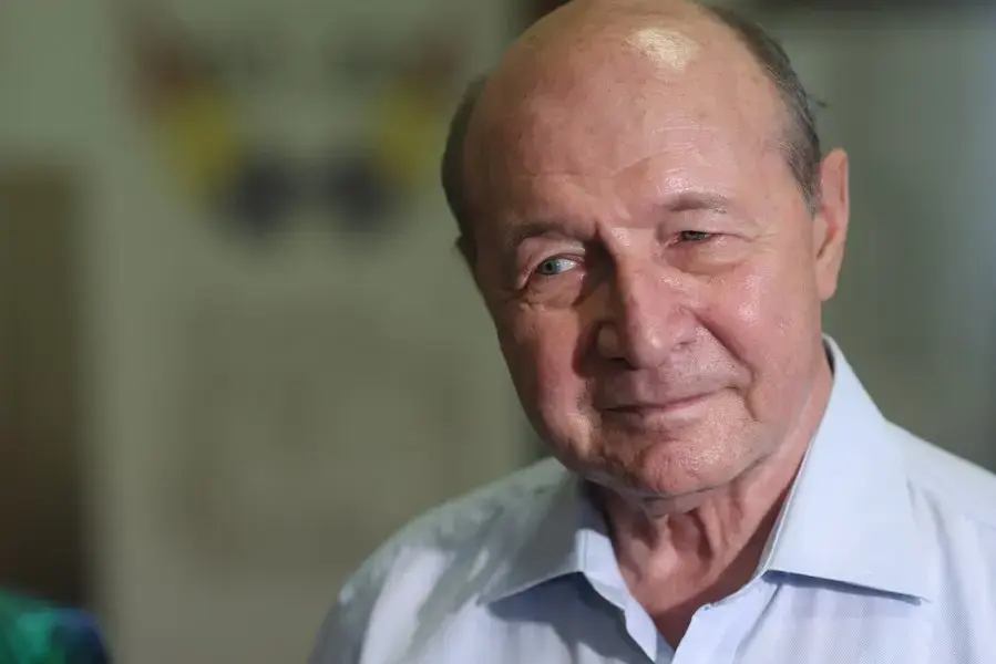 Băsescu acuză PSD de amendament neconstituțional la legea ANI