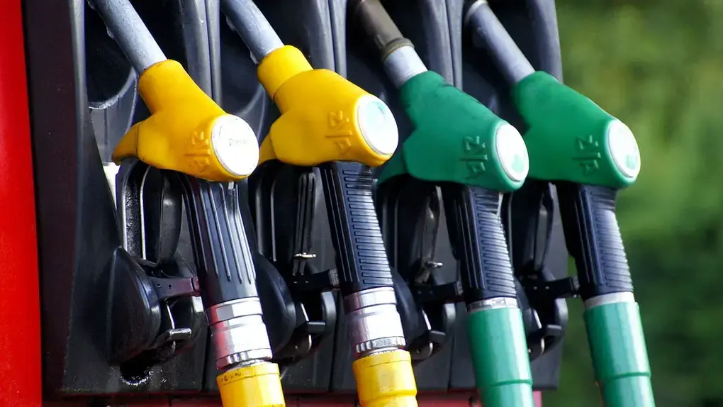 Benzina și motorina ating prețuri record în România în 2026