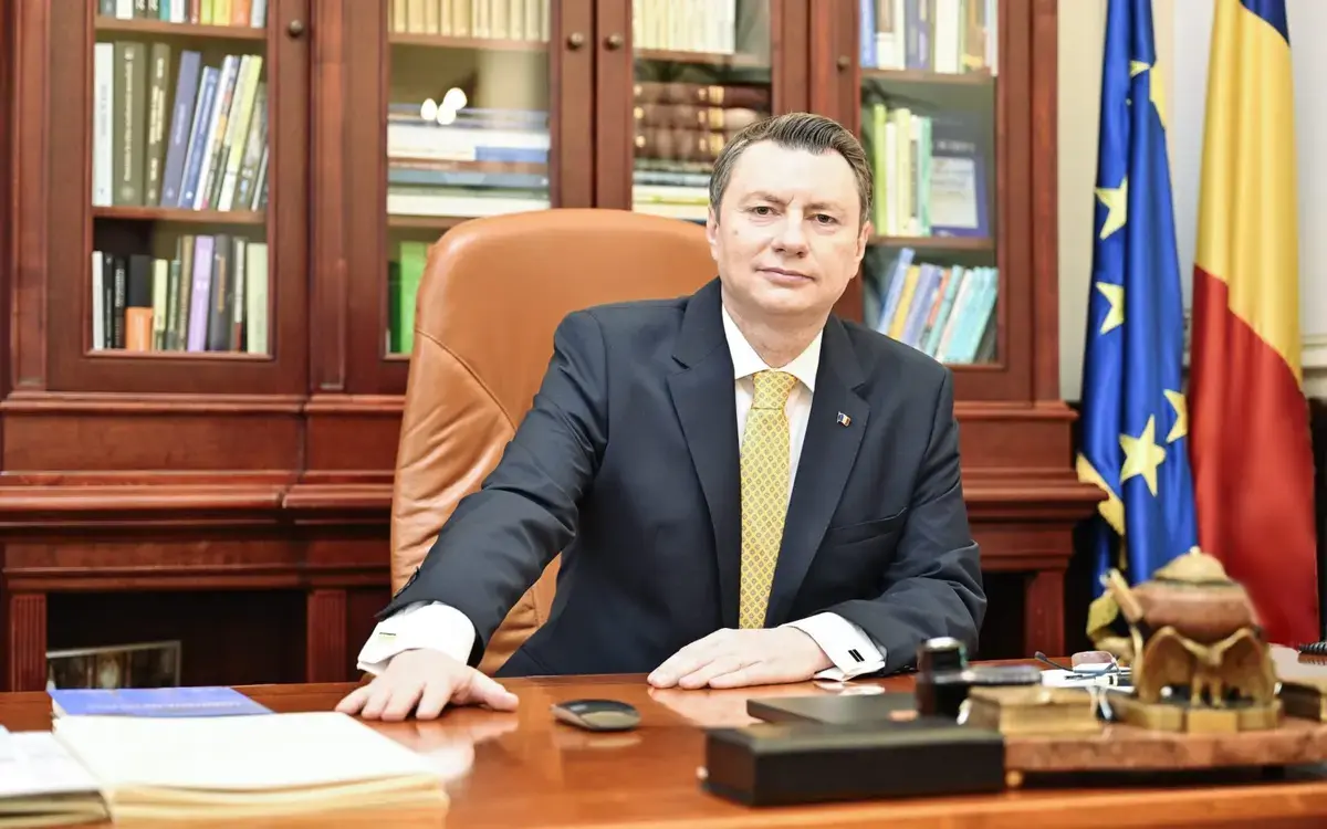 BNR explică de ce Fitch a menținut ratingul României