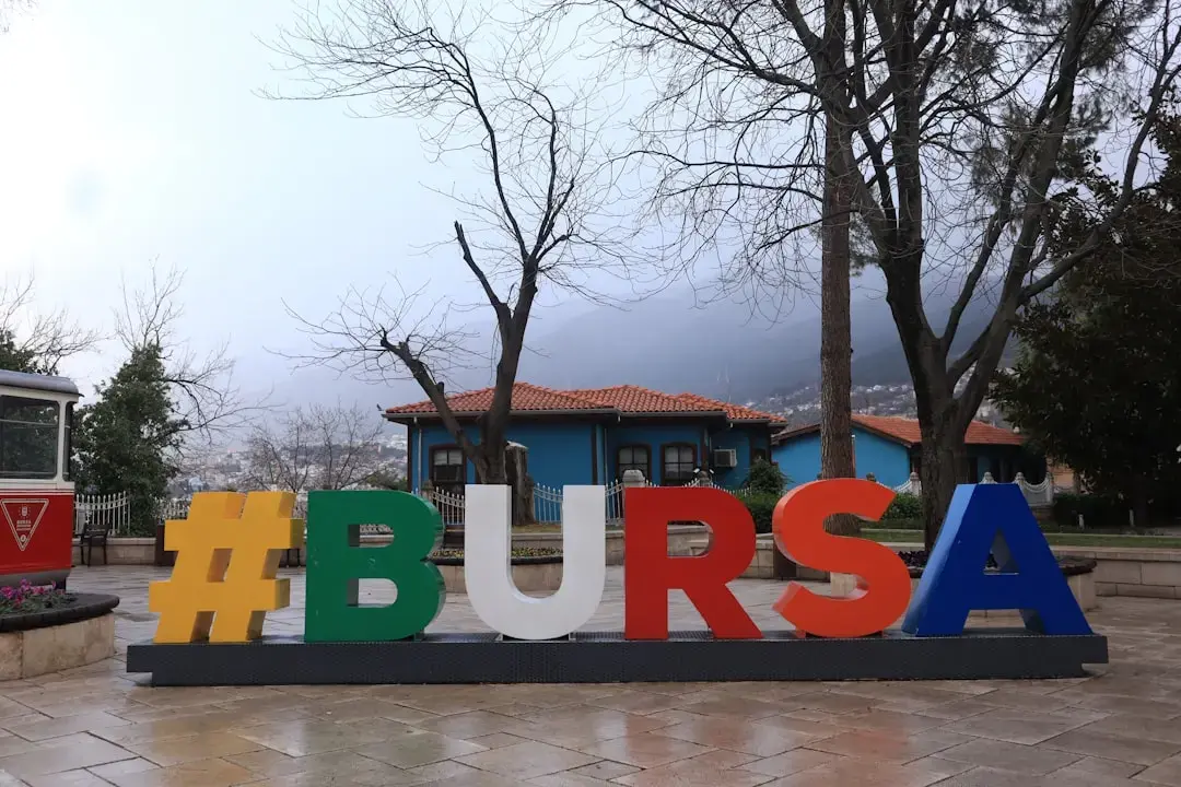 Bursele asiatice în cădere, prețul petrolului în creștere după atacurile SUA-Iran