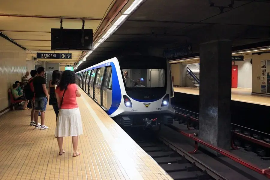 Metroul, scutit de tăieri în criza energetică: „O prioritate absolută