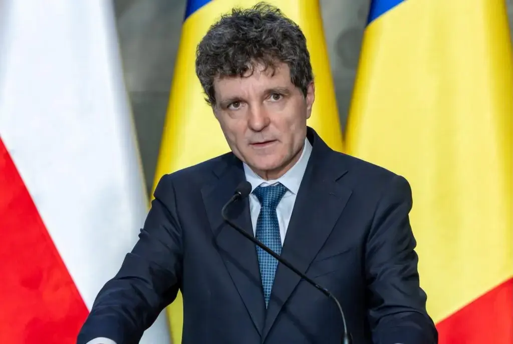 Nicușor Dan: România funcționează, în ciuda 'zgomotului politic inutil