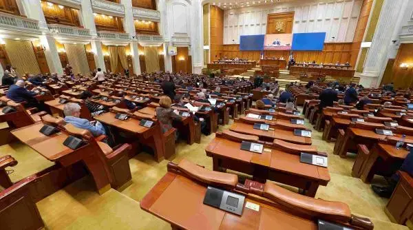 Parlamentul: Deputații, la o răscruce: PNRR și un împrumut de miliarde, pe masa discuțiilor