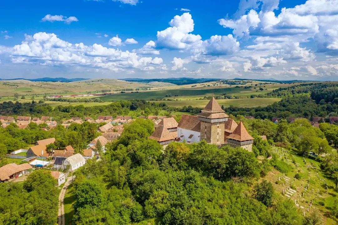 Pașaportul românesc, în top 11 mondial la libertatea de călătorie