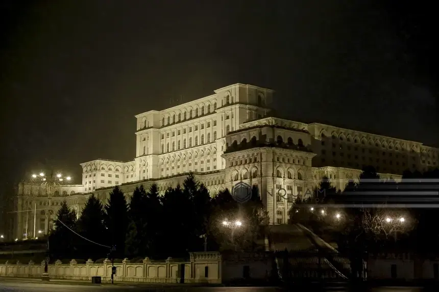 Primăria Capitalei reduce iluminatul stradal cu 30% pentru economie de energie