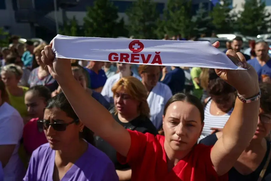 Sanitas pune greva pe pauză: negocieri noi pentru legea salarizării