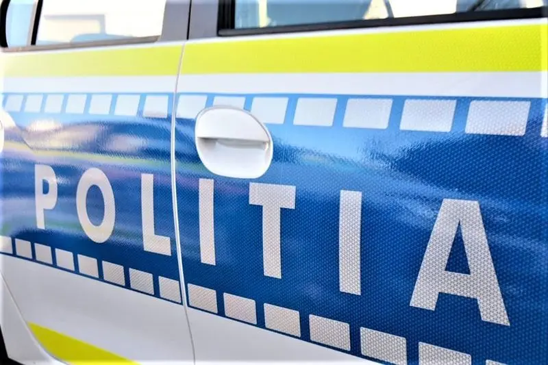 Patru inculpați cercetați pentru înșelătorii cu „accidentul fals” în București