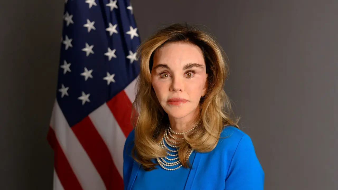 După controversa din online cu Susan Dell, o nouă numire a lui Trump stârnește ironii. Cine este ambasadoarea Barbera
