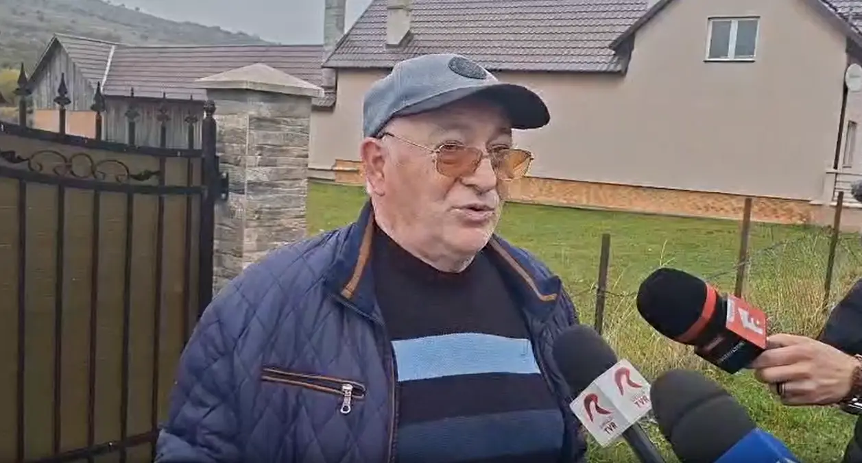 Bunicul elevului care a înjunghiat o profesoară și un coleg la Bistrița: „Este victima bullyingului