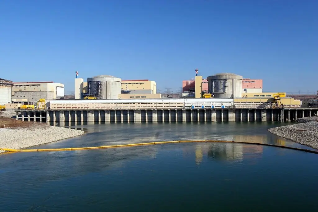 Cernavodă rămâne oprită și în noiembrie: Dunărea menține starea de alertă