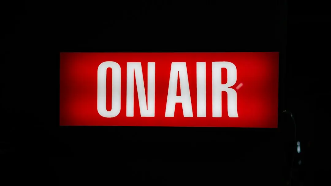 Dan Air intră în insolvență cu datorii de 126 de milioane de lei, dar zborurile continuă