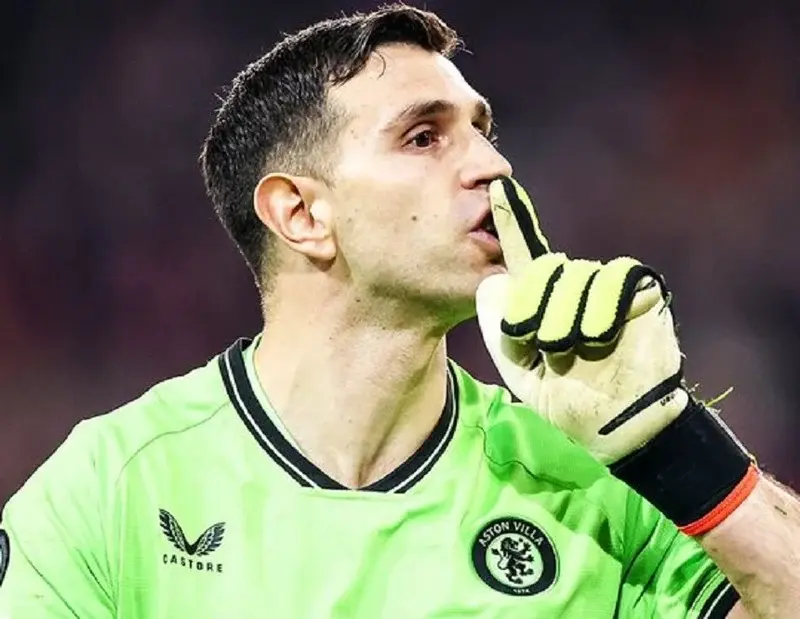 Emiliano Martínez (Chelsea) operat după ciocnirea cu Jarrad Branthwaite: va lipsi câteva săptămâni