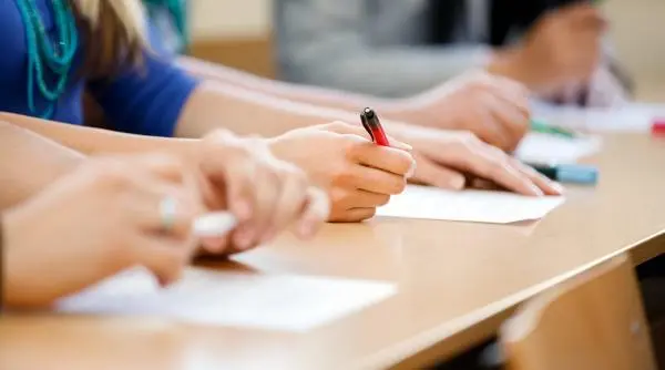 Evaluarea Națională se schimbă? Costreie propune probe noi, nu doar Limbă și Matematică