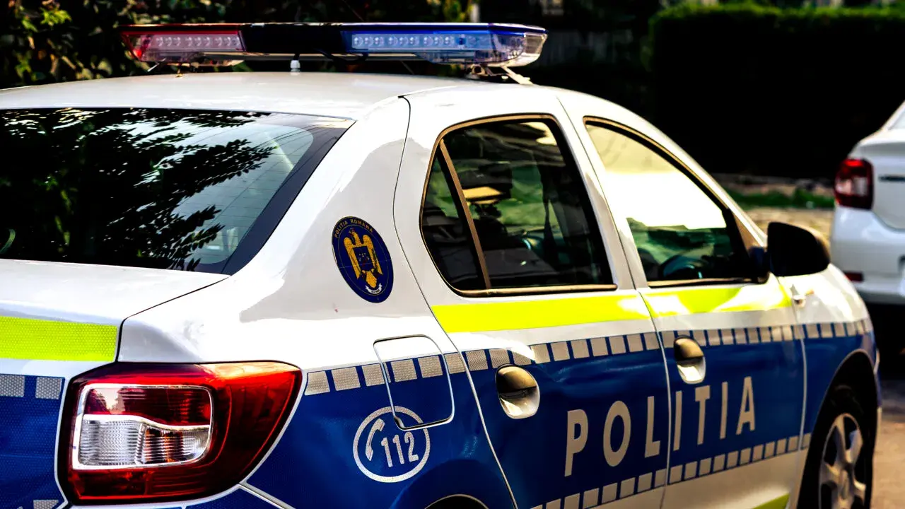 Femeie de 58 de ani, lovită de un TIR în Sectorul 4: Traficul este restricționat în zonă