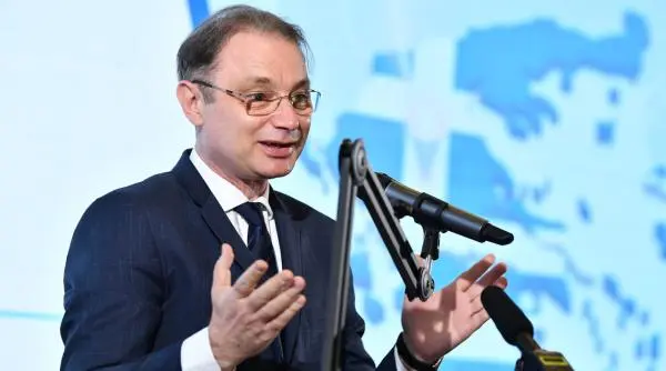 Guvernul Niculescu: doi miniștri delegați la Educație și Economie în ultimul moment