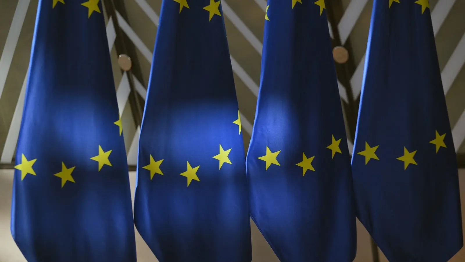 Europa nu va reduce presiunea asupra Rusiei, chiar dacă Trump a semnat acord cu Moscova