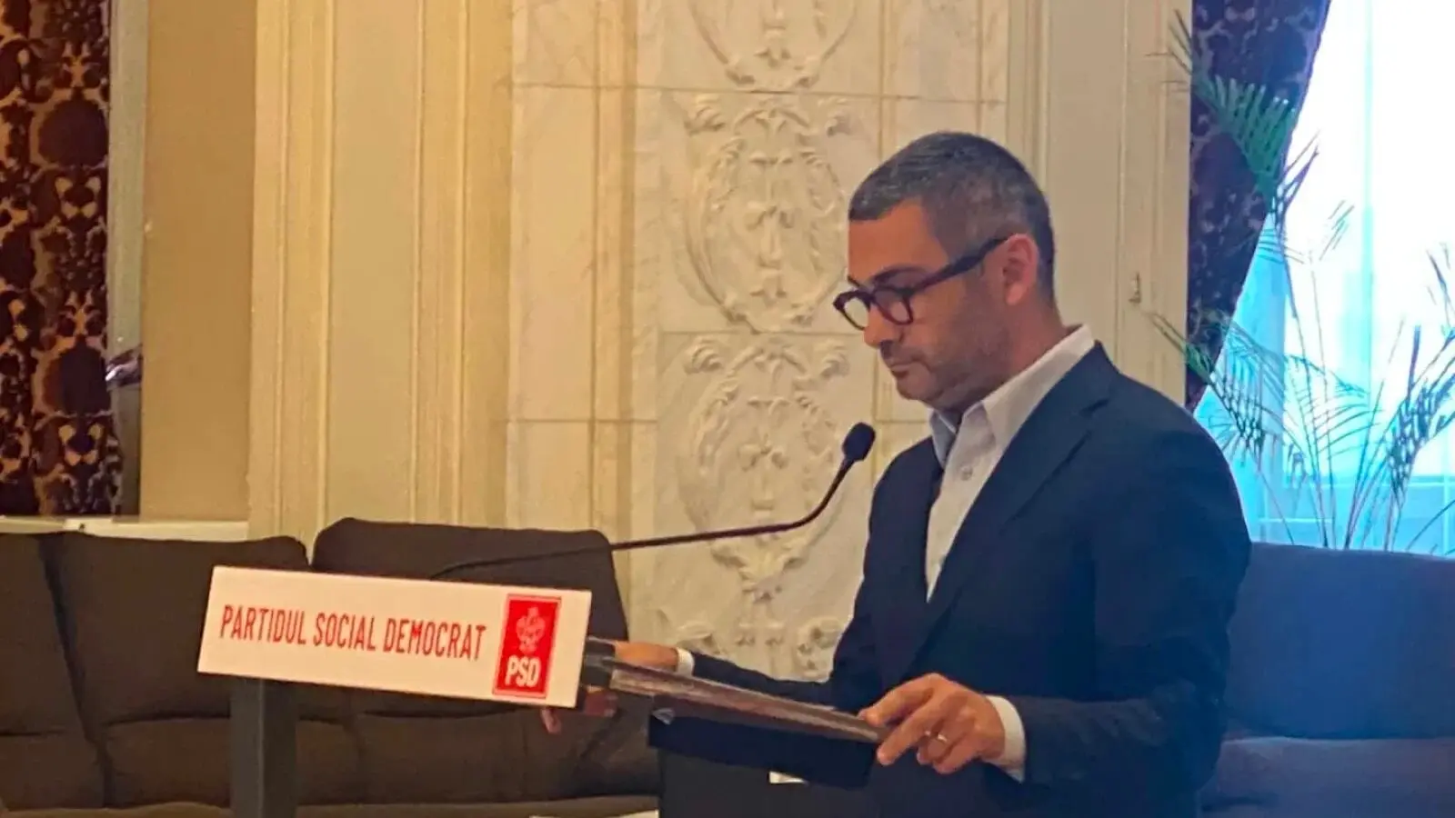 Manole la ședința de învestire: „V-aș da” facturile Pfizer și alte dosare USR