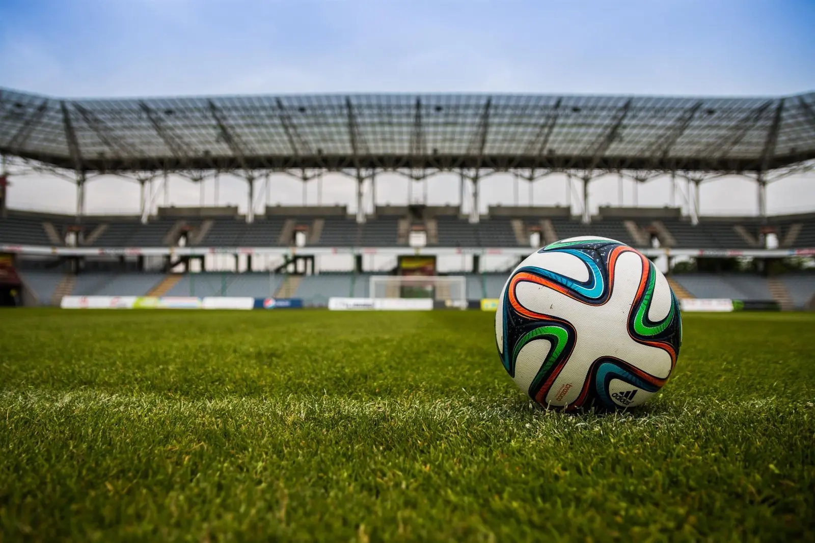 Miza financiară a Ligii Națiunilor pentru federații și cluburile de fotbal
