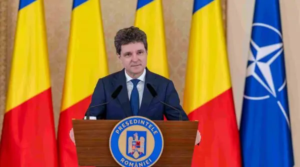 Nicușor Dan promite un buget solid pentru apărare de Ziua Armatei