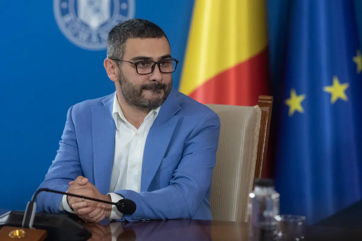 Pensiile militare ar putea crește mai mult decât cele civile, anunță Manole