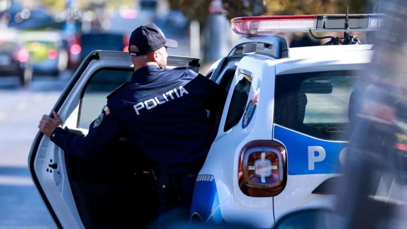 Poliția verifică imagini cu focuri de armă trase lângă locuința lui Luca Niculescu