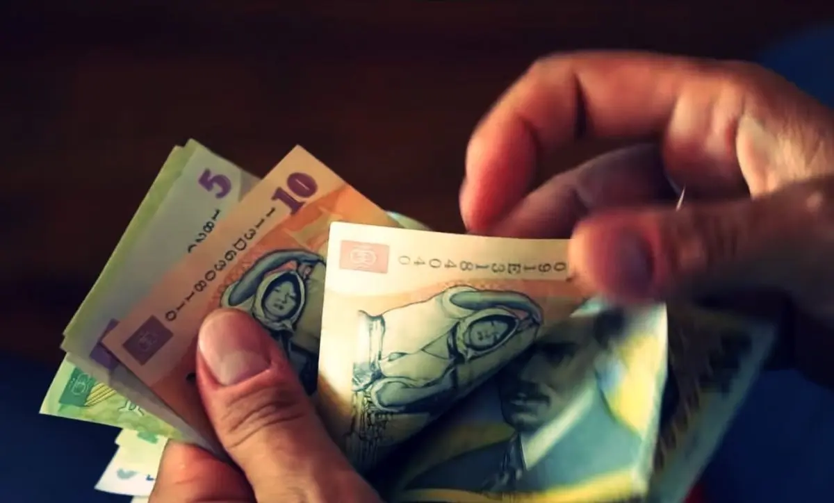 Scumpiri masive în septembrie: chiriile și combustibilii conduc topul creșterilor de prețuri
