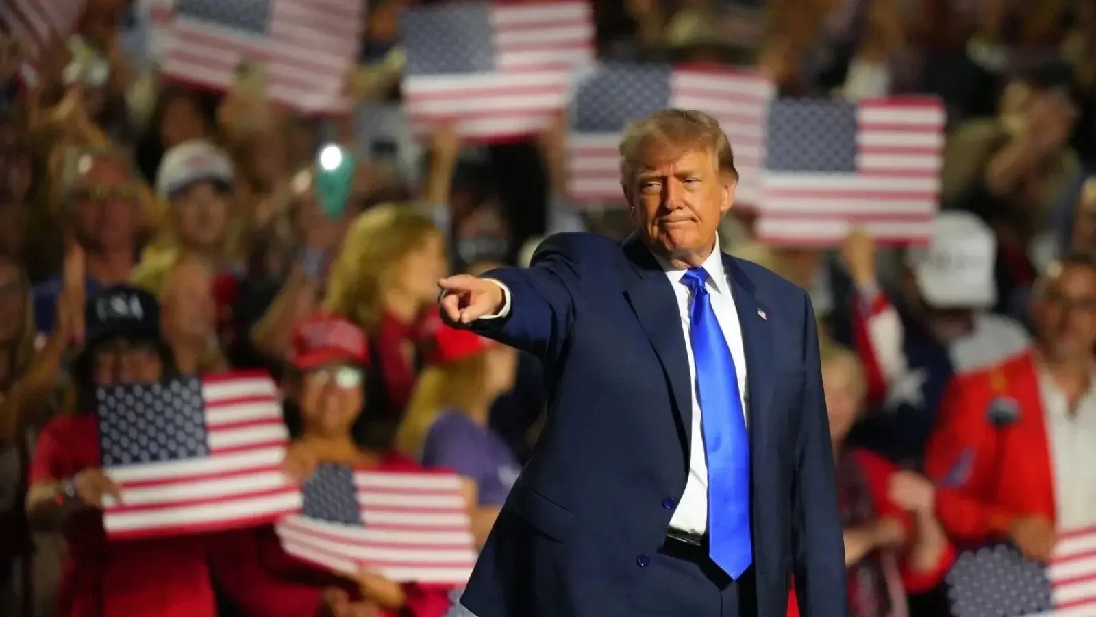 Trump anulează mitingurile din Iowa și Kansas înainte de alegerile pentru Congres